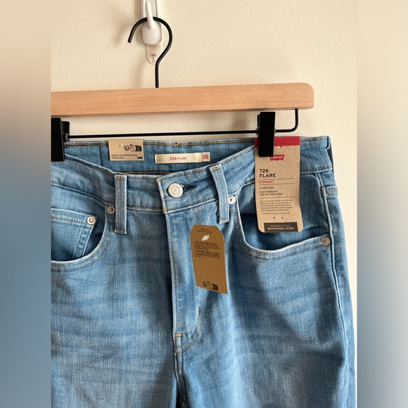 Womens Levi 726 Flare Size 30|30 - Picture 2 of 4